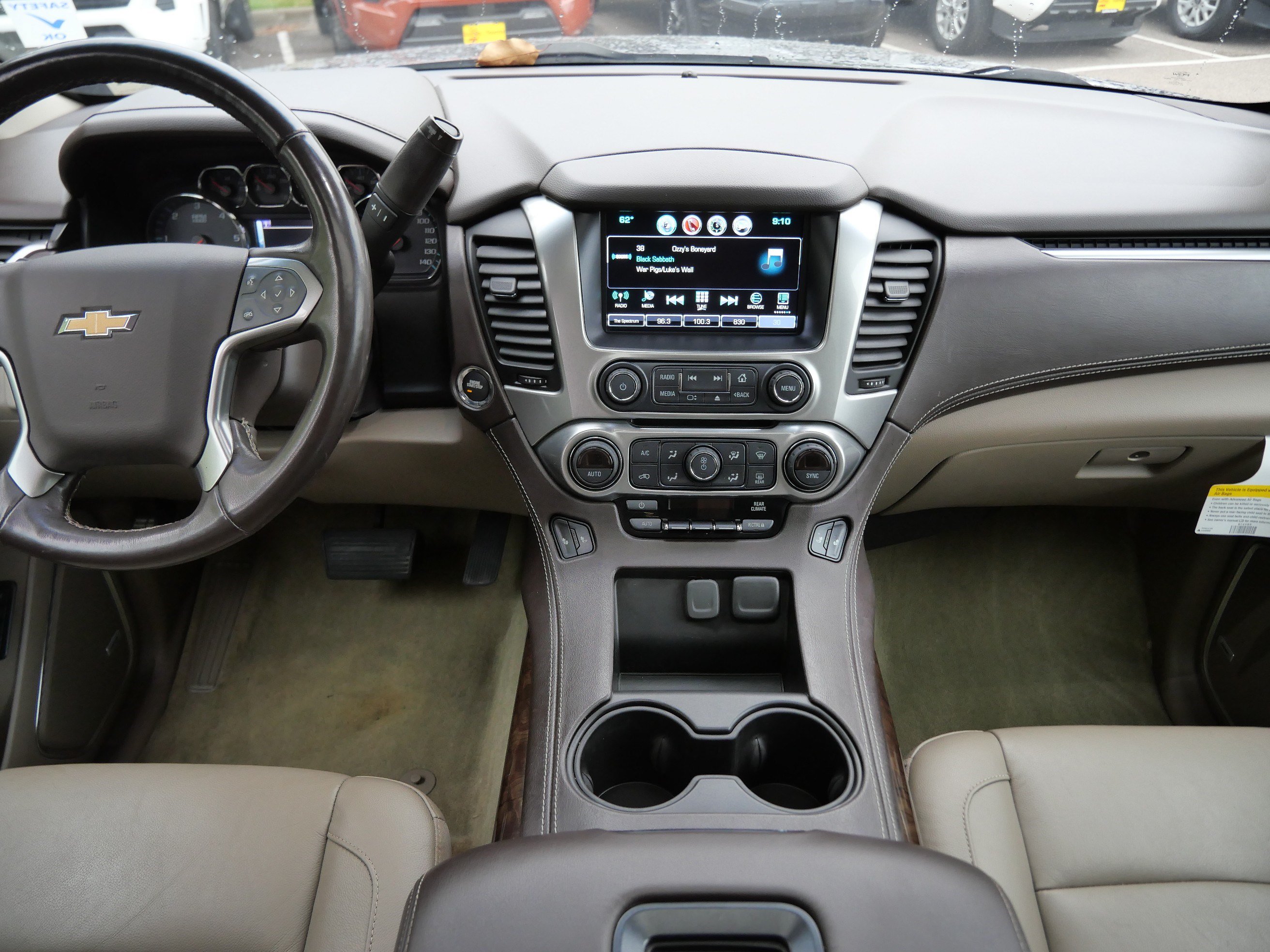 Used 2019 Chevrolet Tahoe LT w/ Luxury Package AWD/4WD image 10