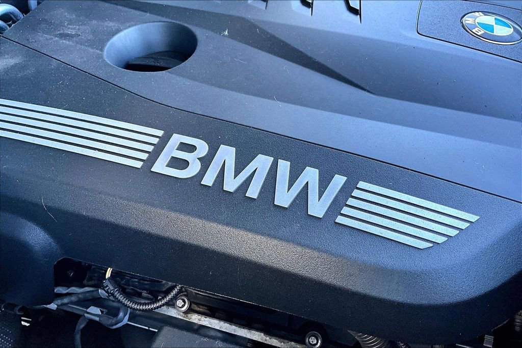 Used 2024 BMW X7 xDrive40i image 45