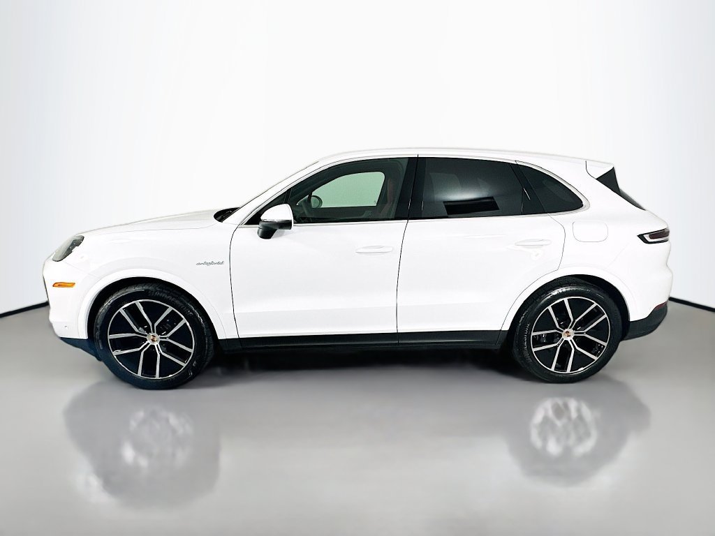 New 2026 Porsche Cayenne E-Hybrid AWD/4WD image 2
