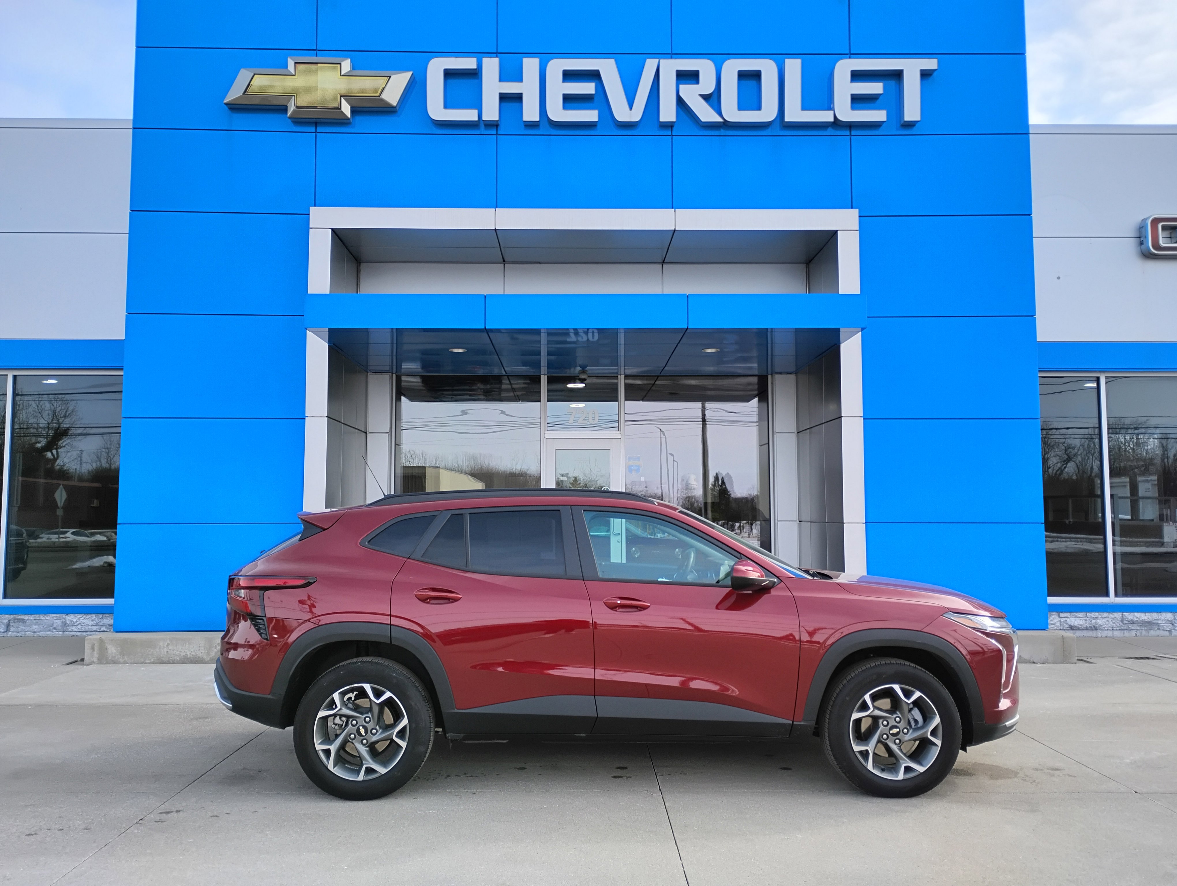 Used 2025 Chevrolet Trax LT w/ LT Convenience Package image 34