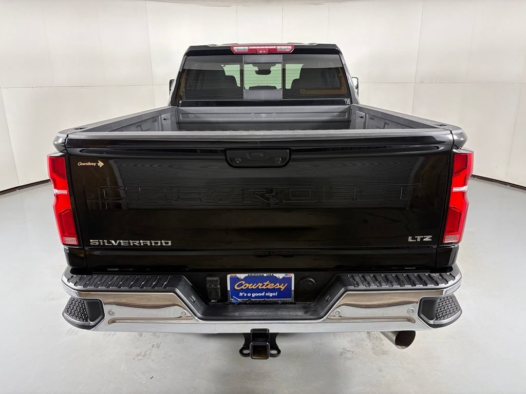 Certified 2025 Chevrolet Silverado 2500 LTZ w/ LTZ Premium Package AWD/4WD image 8