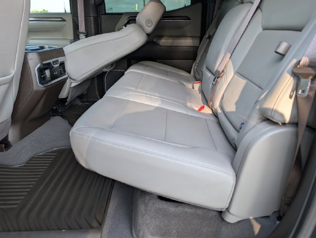 Certified 2024 Chevrolet Silverado 1500 LTZ w/ LTZ Convenience Package II AWD/4WD image 30