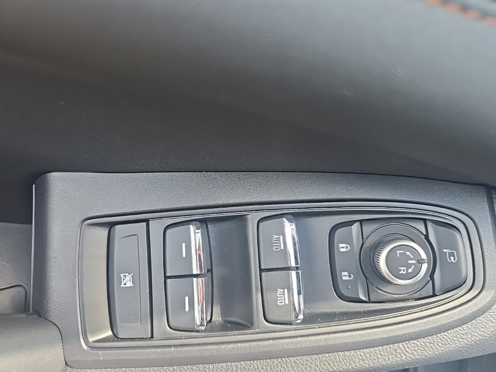 Used 2025 Subaru Ascent Bronze Edition w/ Popular Package #2 AWD/4WD image 13