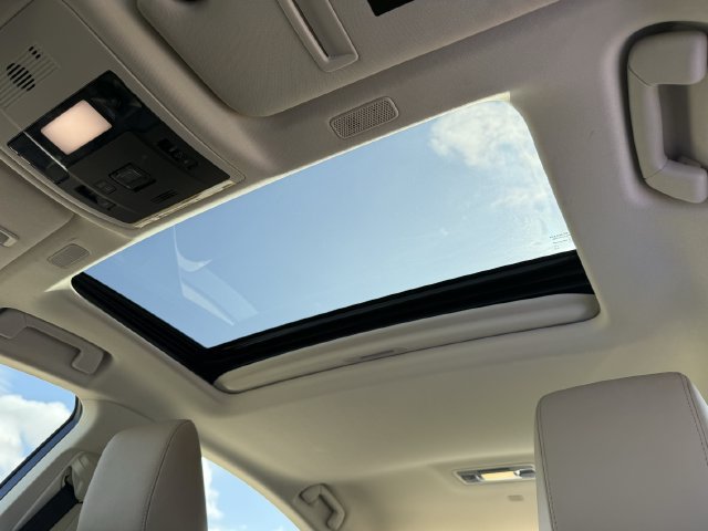 Used 2019 Lexus ES 350 w/ Premium Package FWD image 23