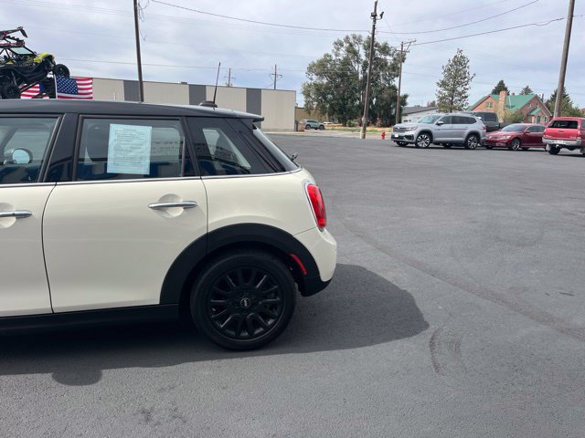 Used 2018 MINI Cooper 4-Door Hardtop FWD image 6