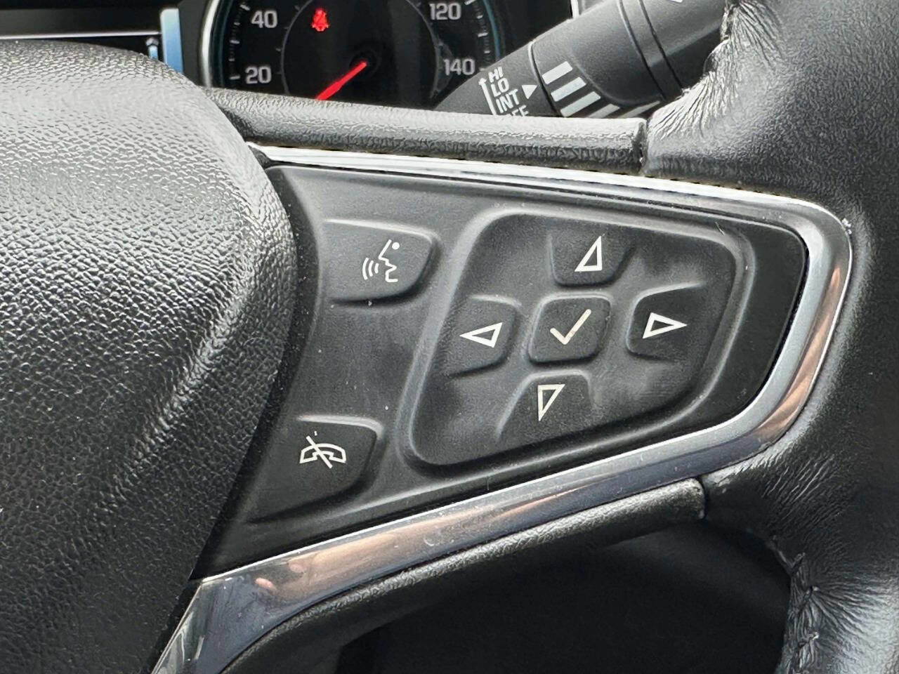 Used 2017 Chevrolet Malibu LT w/ Leather Package image 29