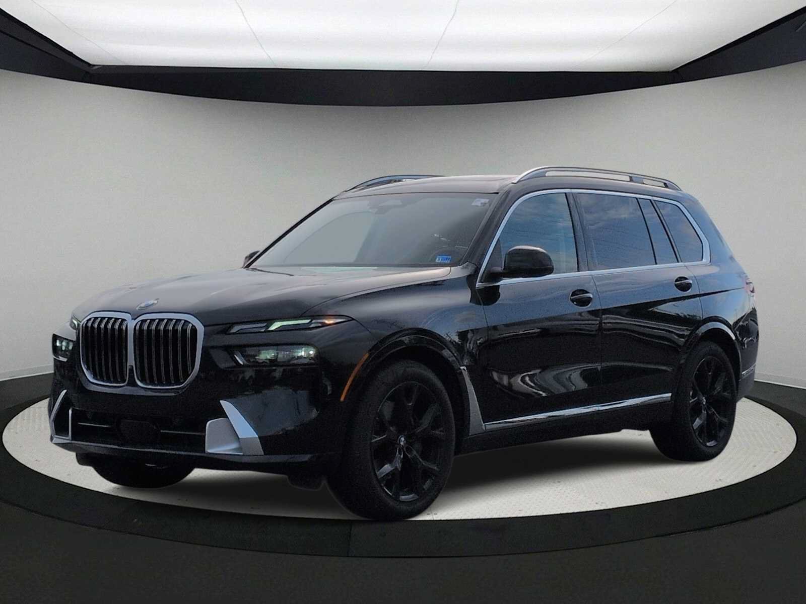 Used 2026 BMW X7 xDrive40i w/ Premium Package AWD/4WD image 4