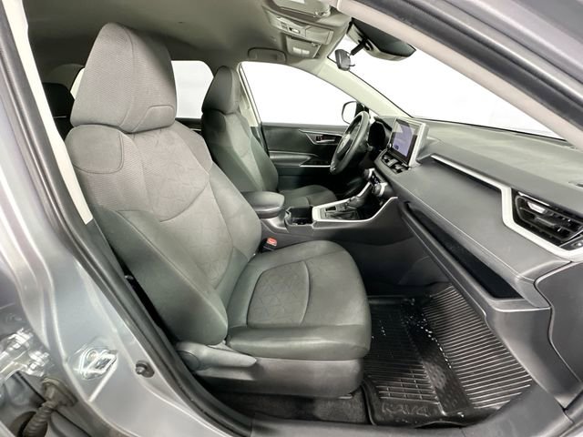 Used 2024 Toyota RAV4 XLE AWD/4WD image 26