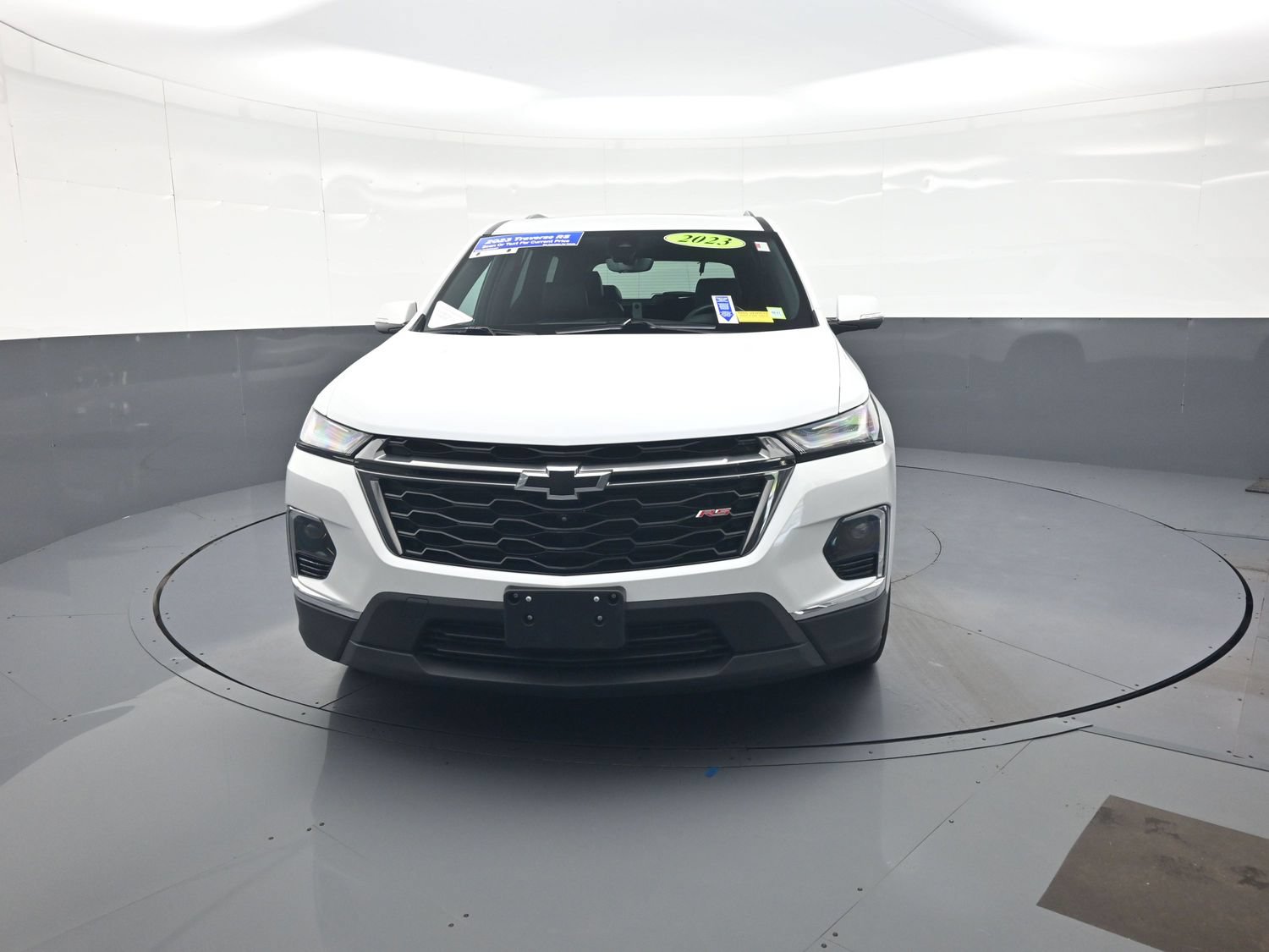 Used 2023 Chevrolet Traverse RS AWD/4WD image 8