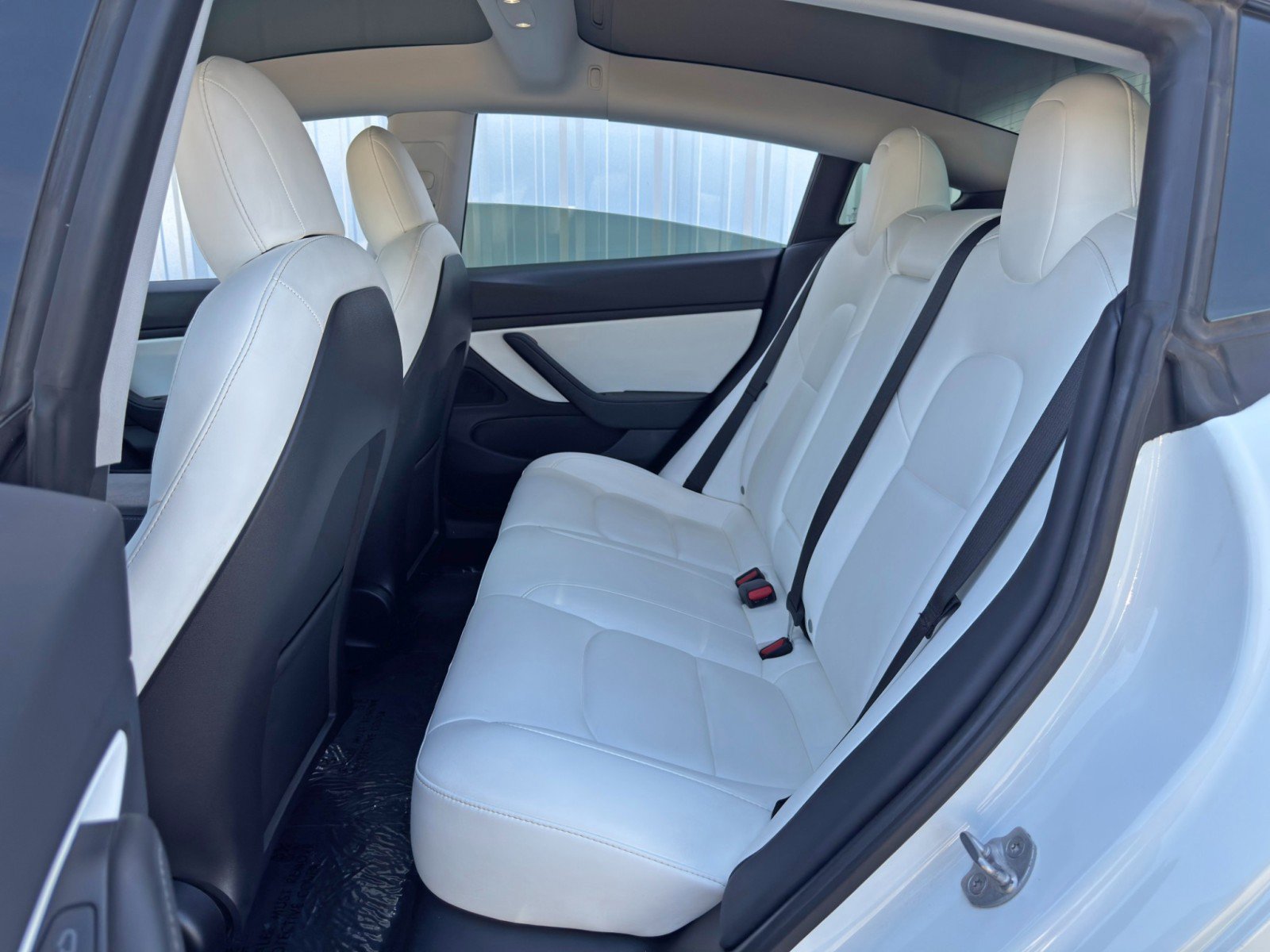 Used 2021 Tesla Model 3 Standard Range Plus image 41