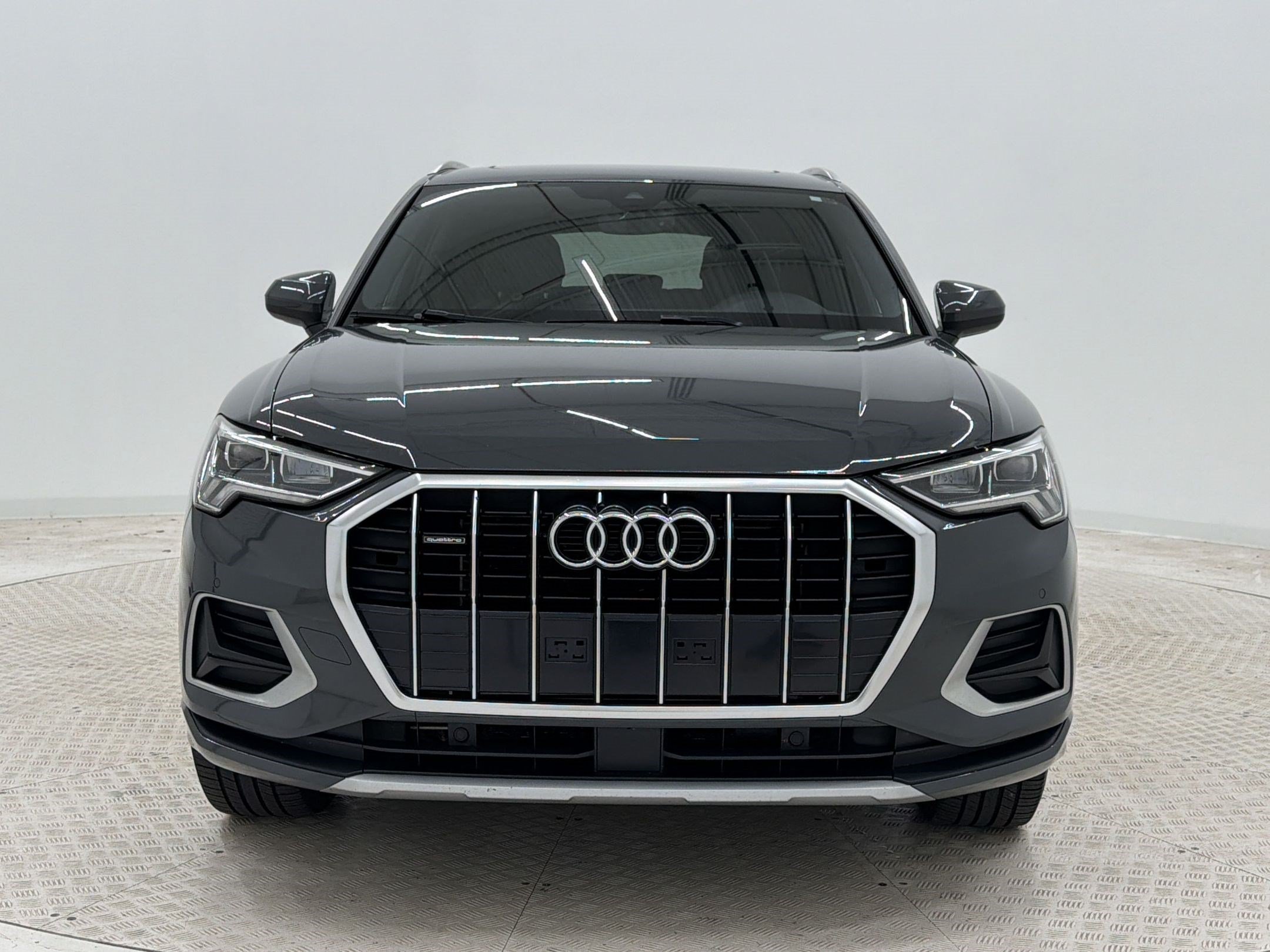 Used 2019 Audi Q3 2.0T Premium Plus AWD/4WD image 6