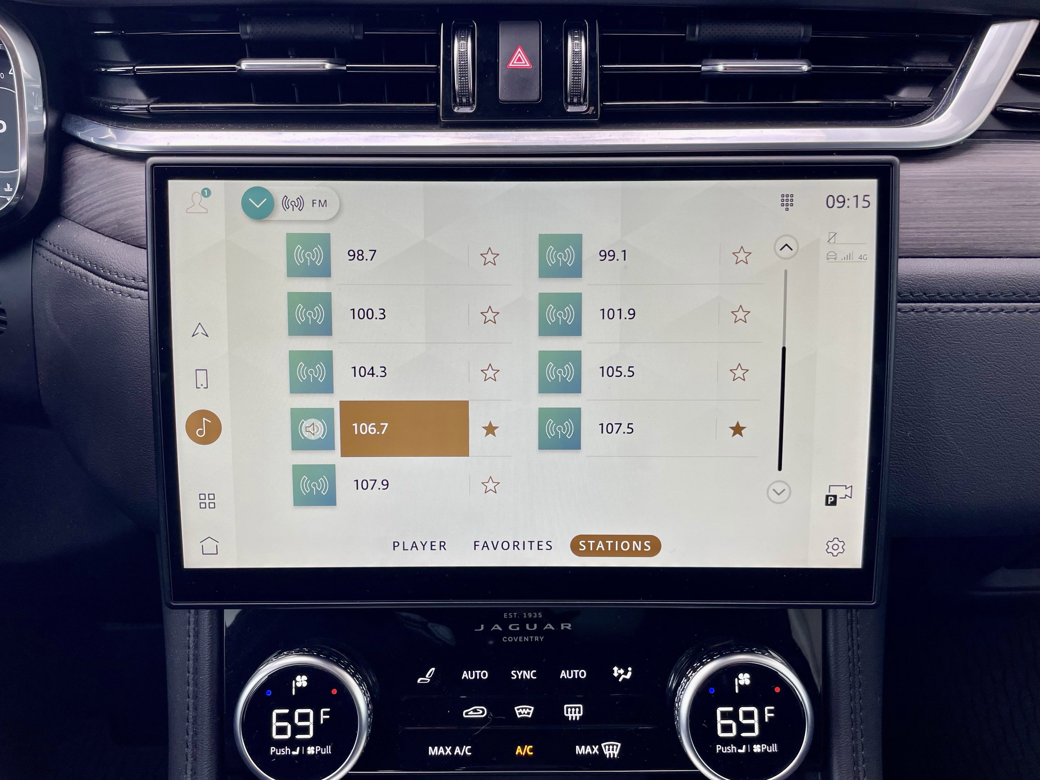 Used 2021 Jaguar F-PACE S image 29