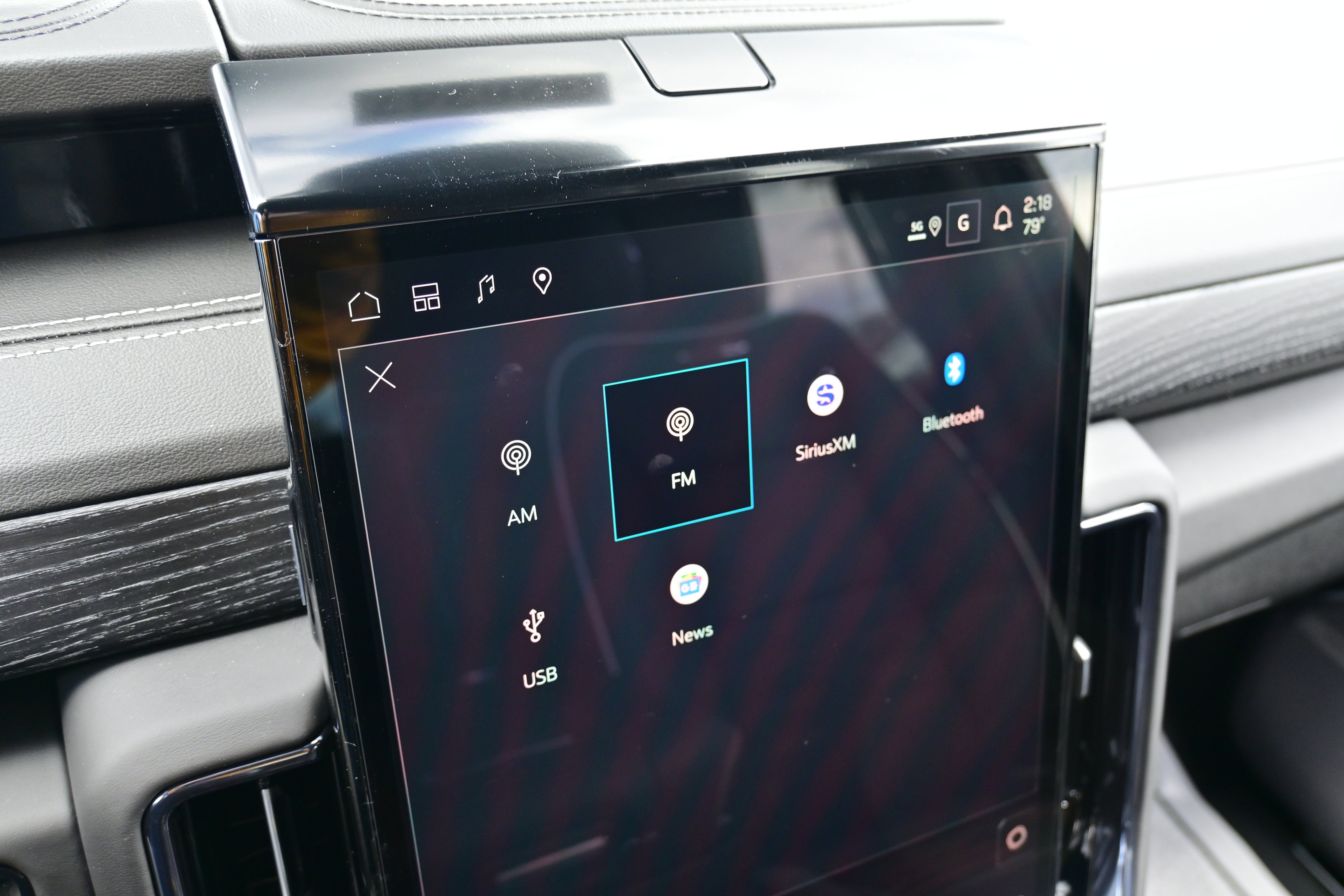 New 2026 GMC Yukon XL AT4 Ultimate w/ LPO, Floor Liner Package image 39