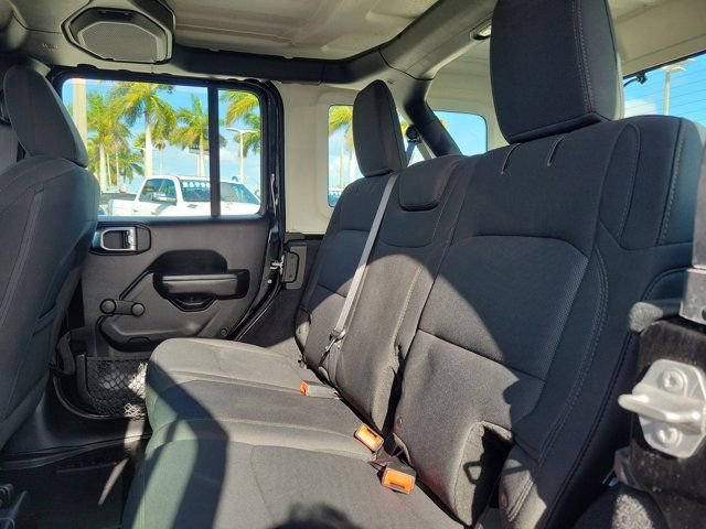 Used 2018 Jeep Wrangler Unlimited Sport image 14