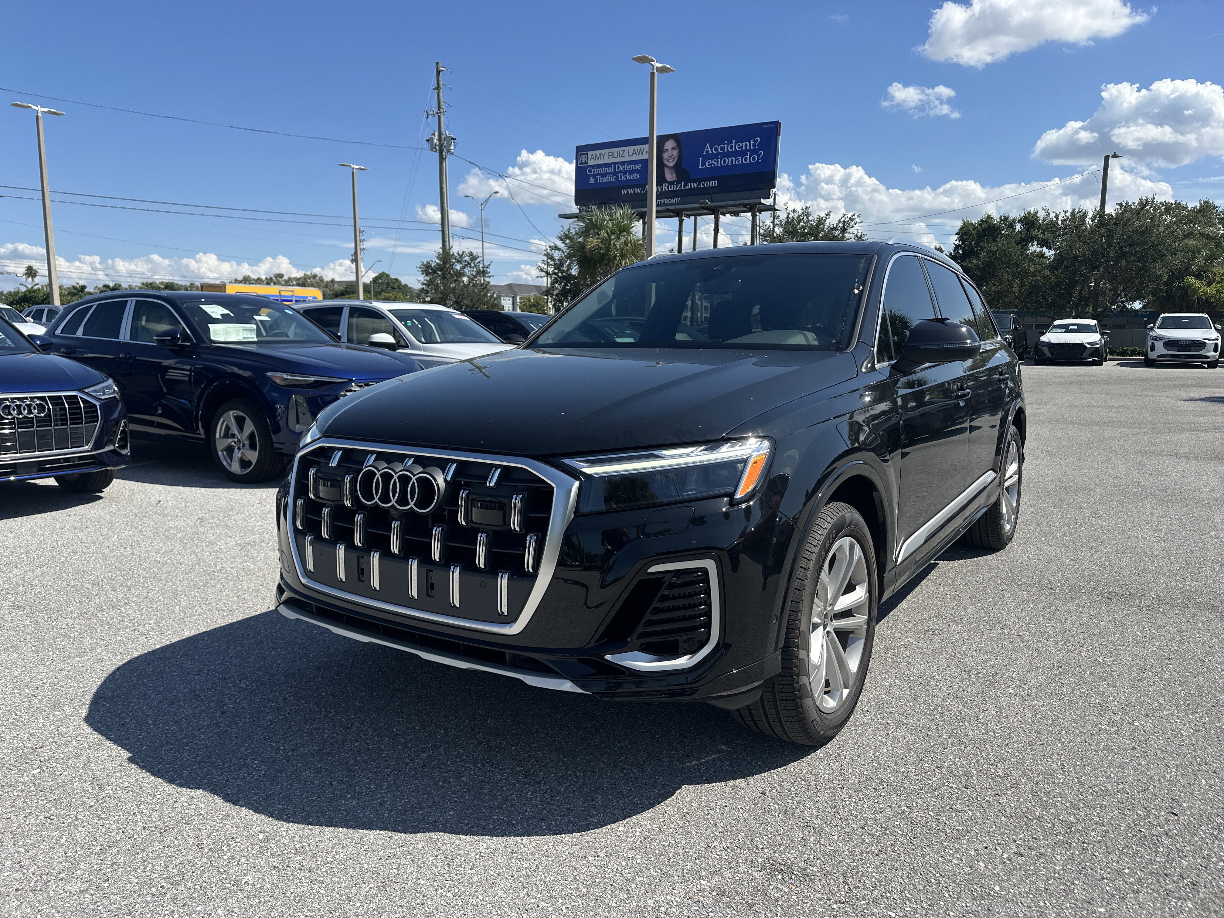 Used 2025 Audi Q7 3.0T Premium Plus image 2