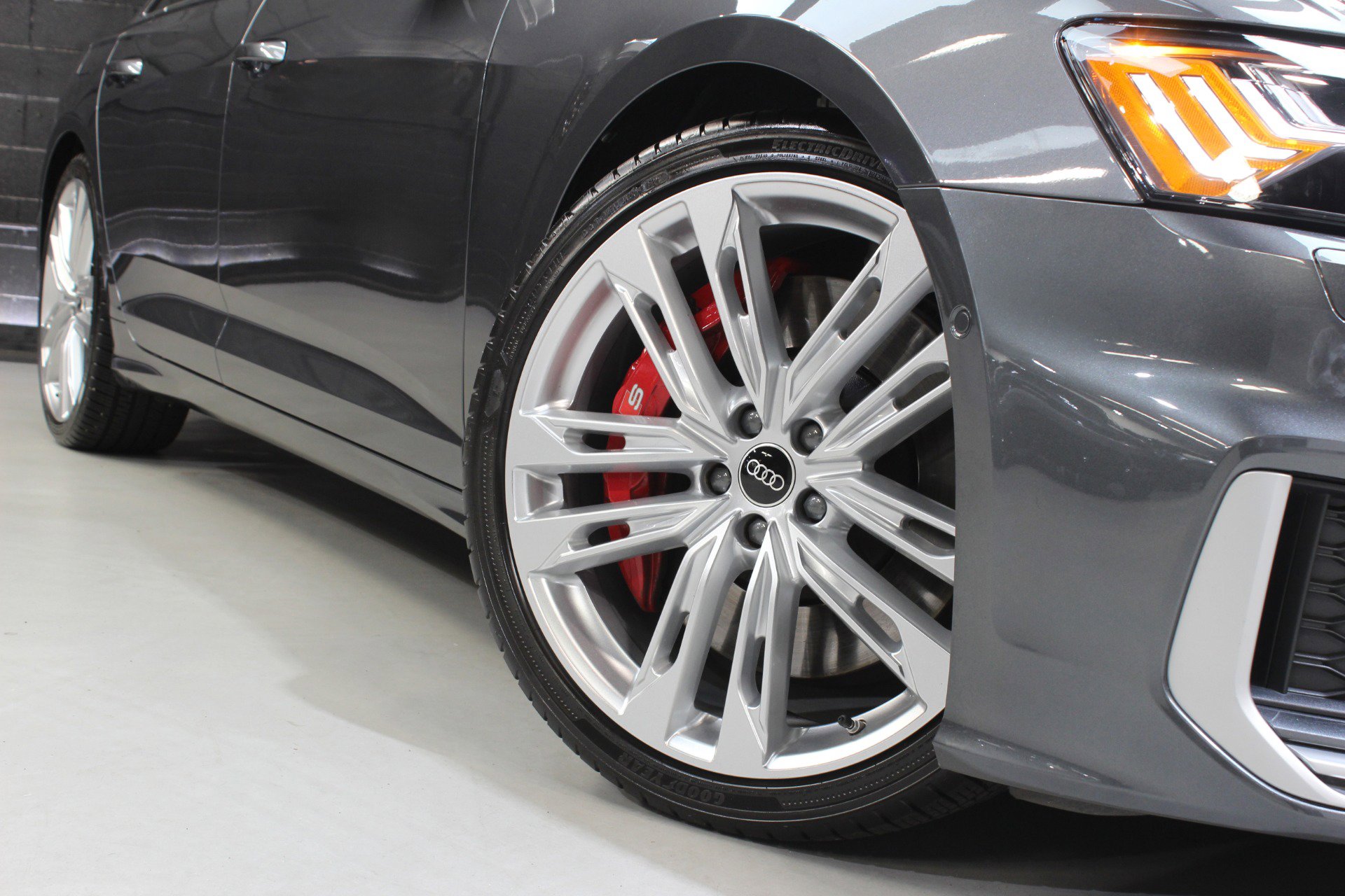 Used 2023 Audi S6 Prestige image 17