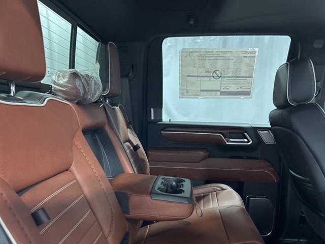 New 2025 GMC Sierra 2500 Denali Ultimate w/ Max Trailering Package image 17