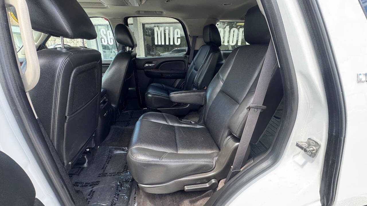 Used 2014 Chevrolet Tahoe LTZ AWD/4WD image 11