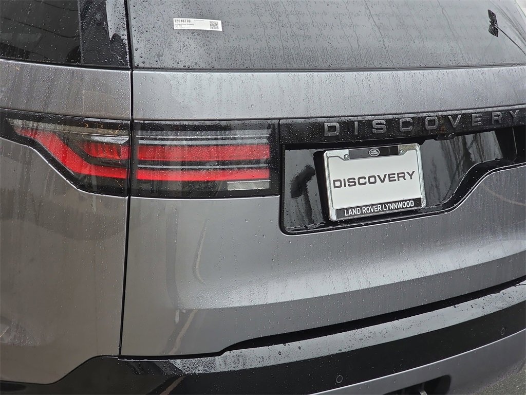New 2026 Land Rover Discovery Dynamic SE image 37