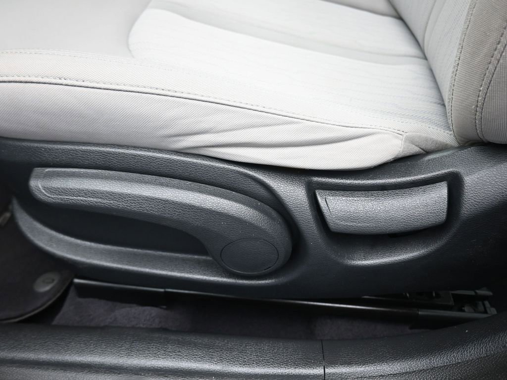 Used 2016 Hyundai Sonata SE image 12