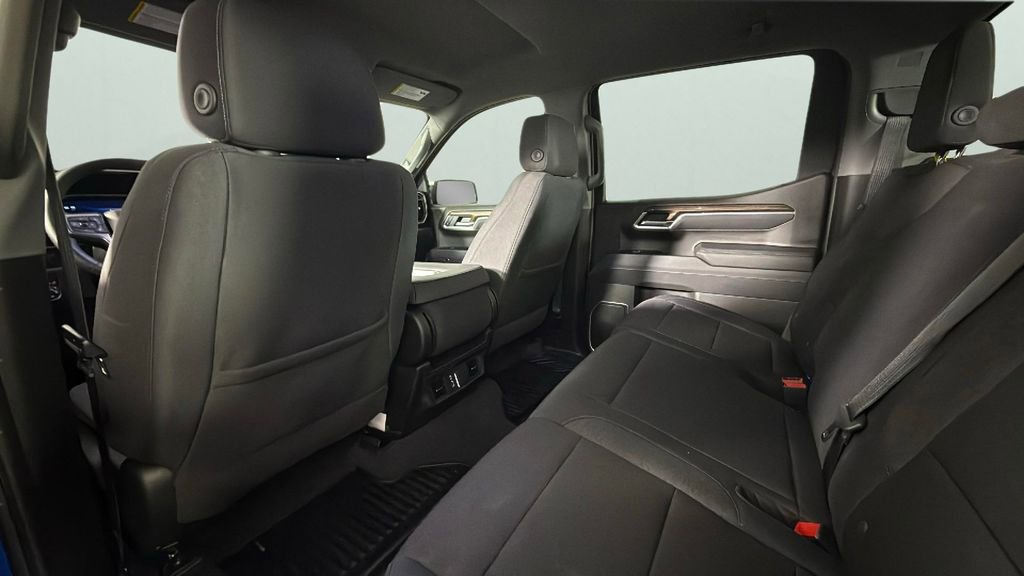 Used 2025 Chevrolet Silverado 1500 LT image 27