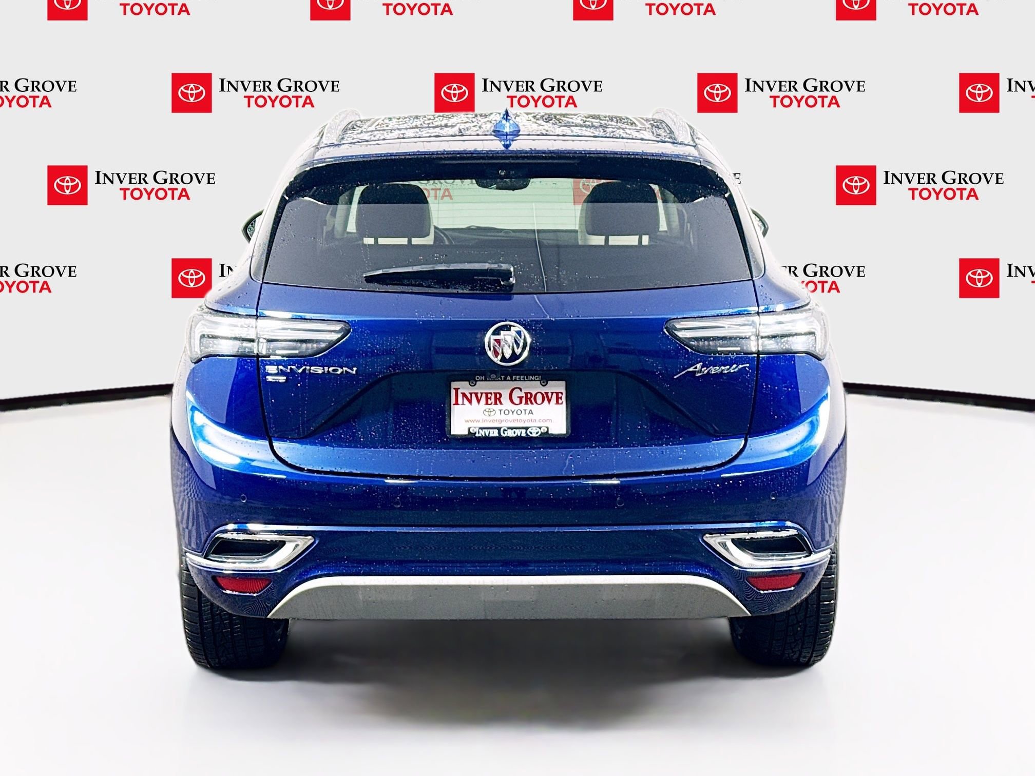 Used 2022 Buick Envision Avenir w/ Technology Package II AWD/4WD image 6