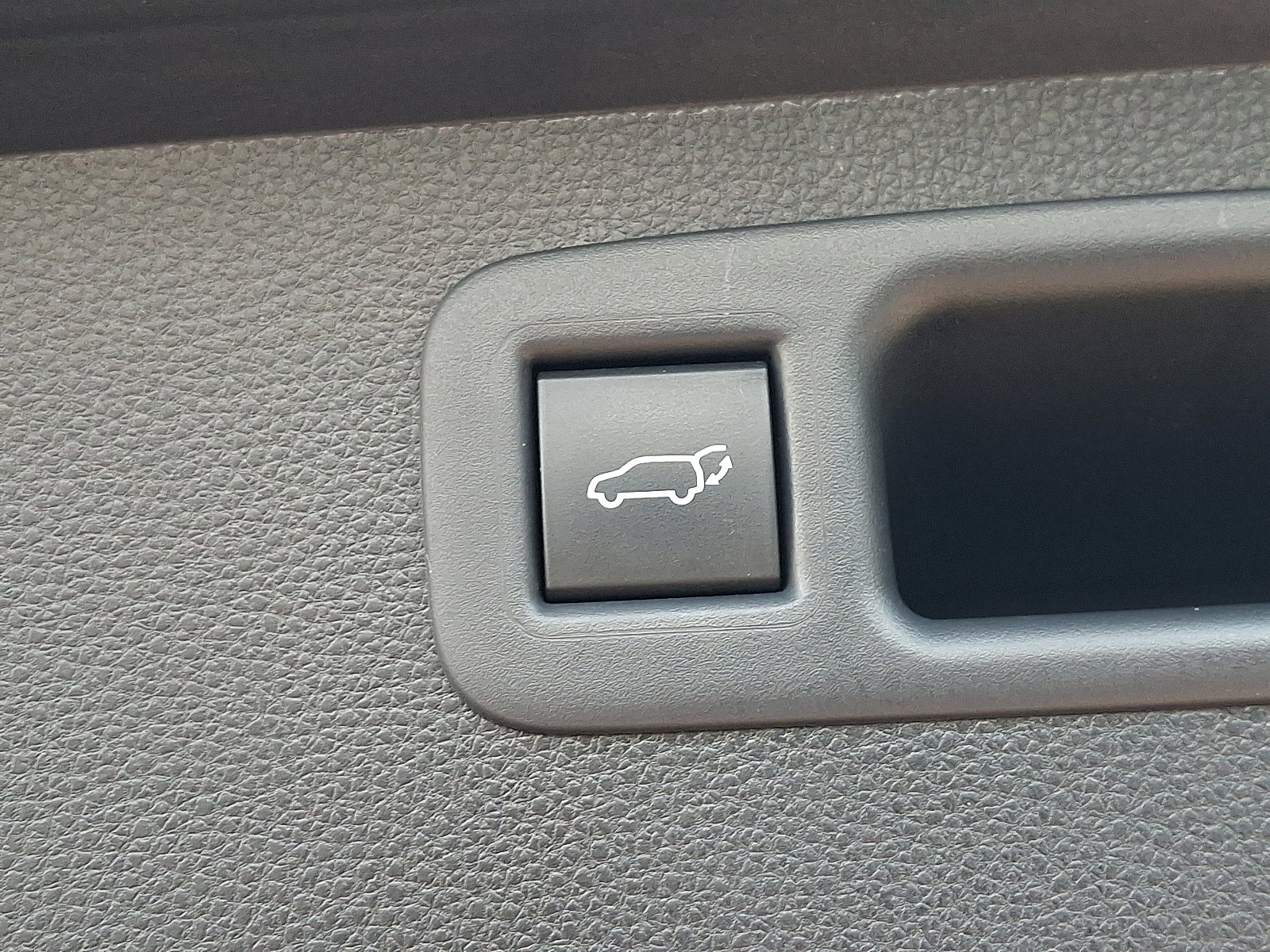 Used 2020 Toyota Highlander Platinum AWD/4WD image 29