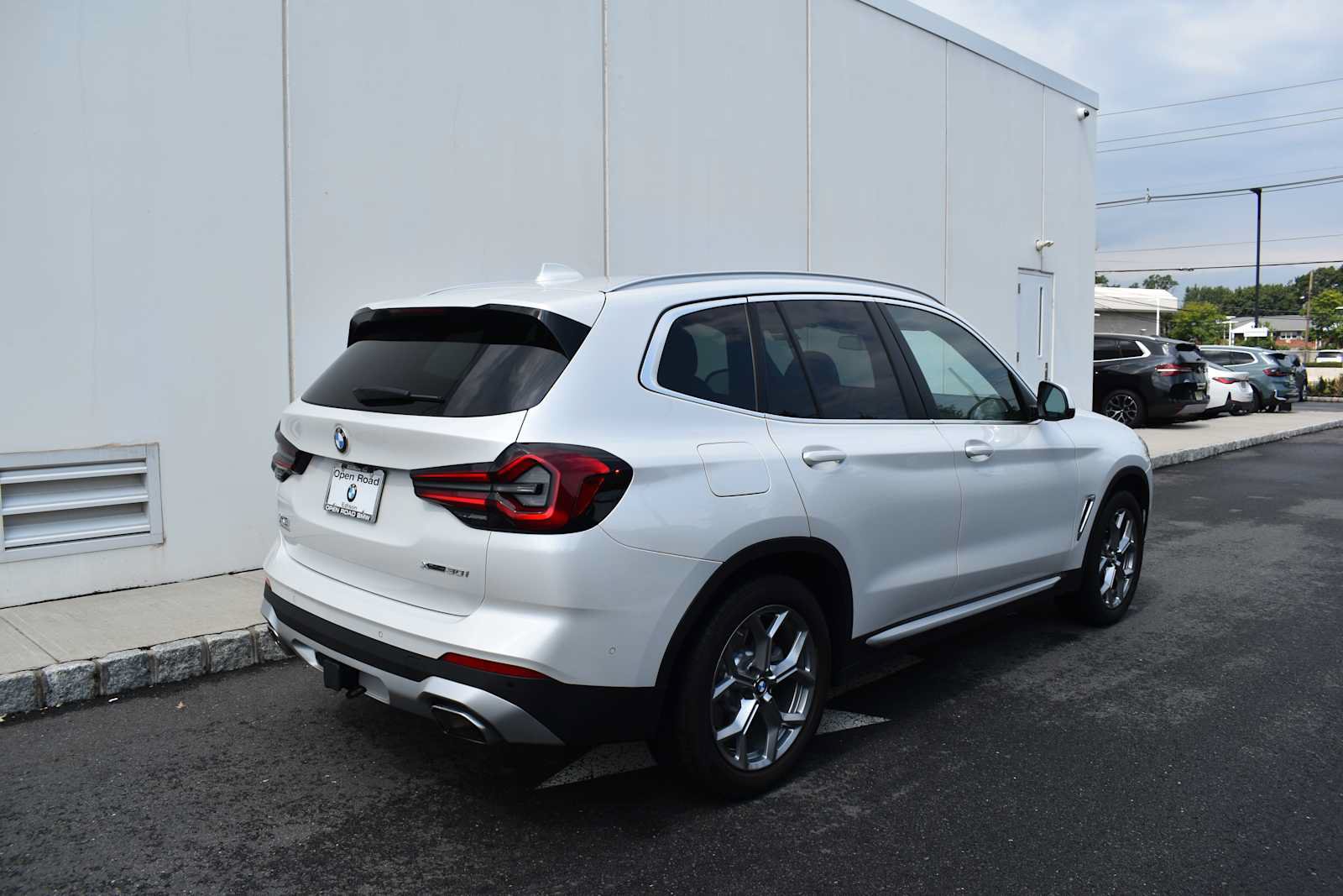 Used 2023 BMW X3 xDrive30i w/ Premium Package AWD/4WD image 5