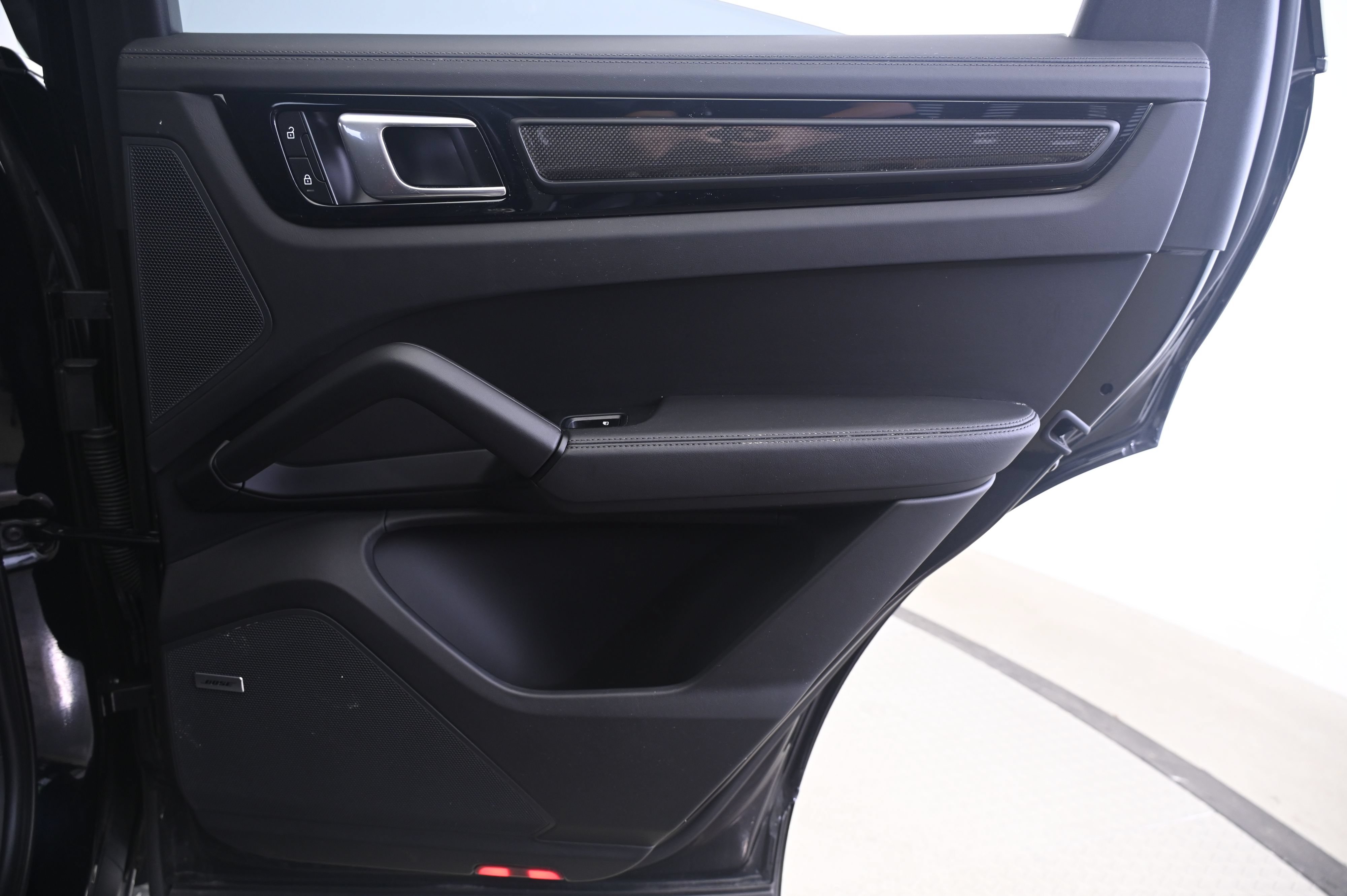 Certified 2022 Porsche Cayenne Turbo GT AWD/4WD image 16