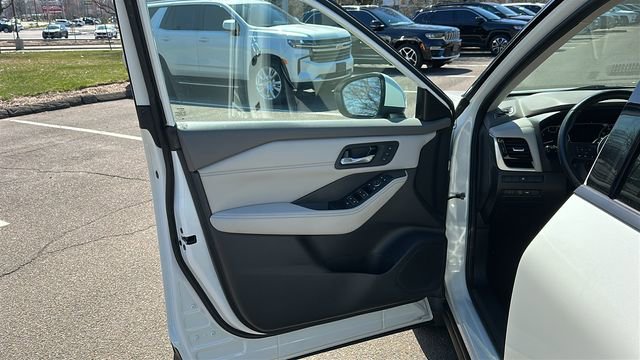 Certified 2023 Nissan Rogue SL AWD/4WD image 8