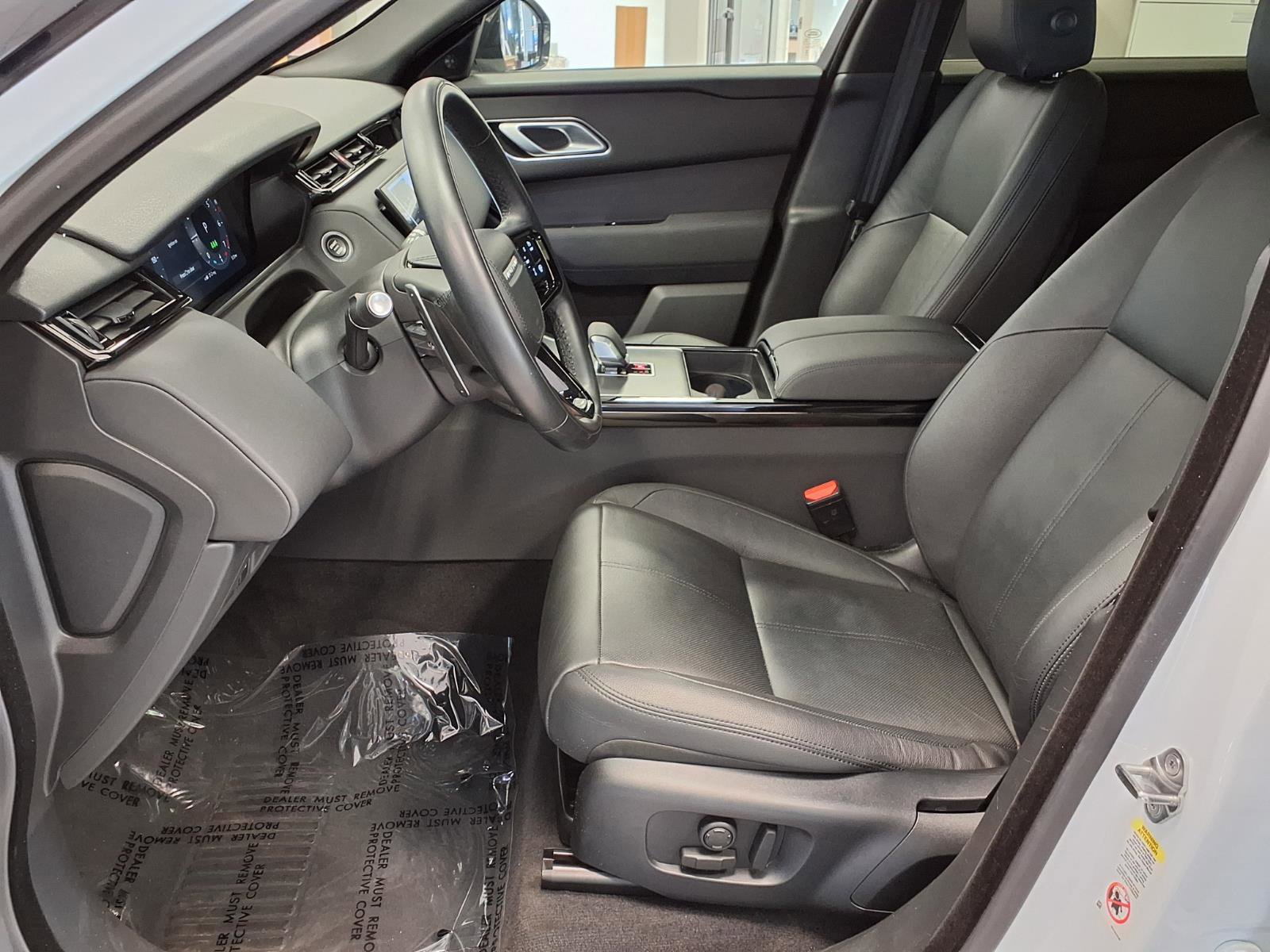 Used 2025 Land Rover Range Rover Velar Dynamic SE AWD/4WD image 21