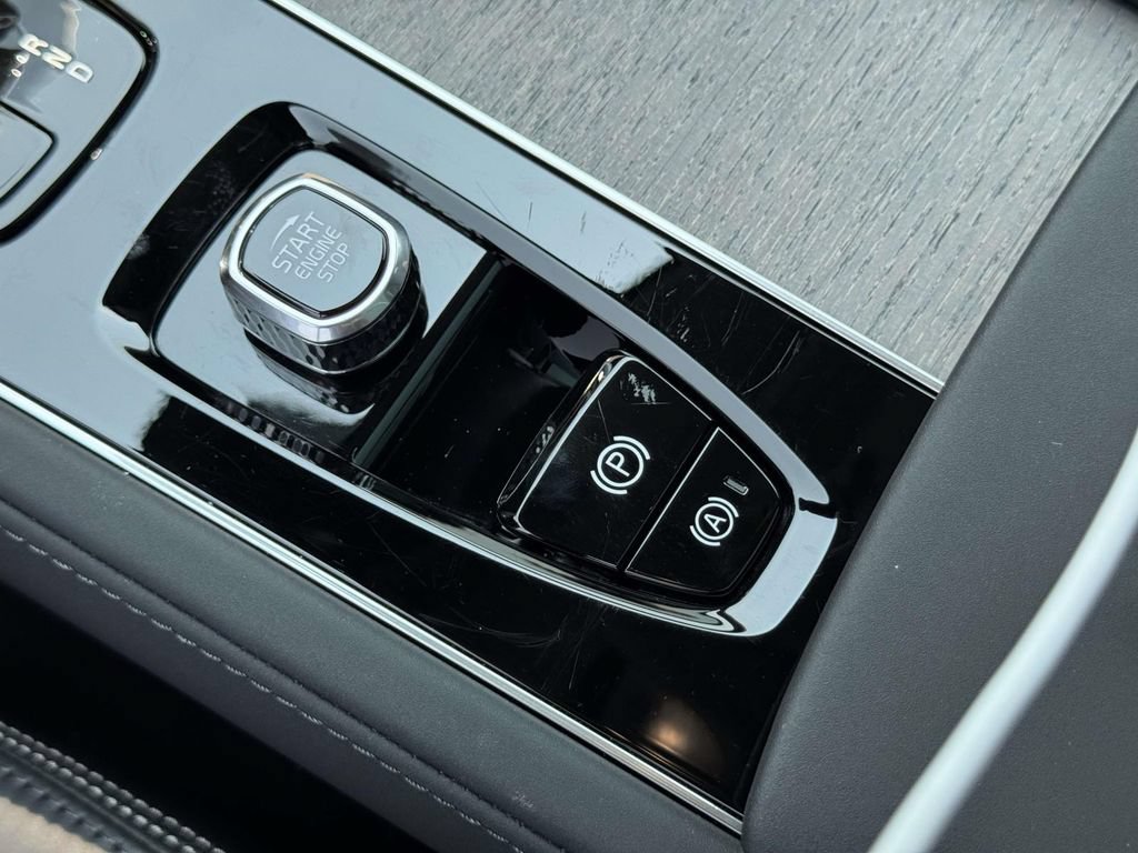 Certified 2026 Volvo XC90 B6 Ultra w/ Protection Package AWD/4WD image 33