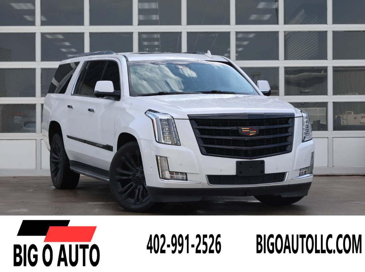 Used 2019 Cadillac Escalade ESV Luxury AWD/4WD image 1
