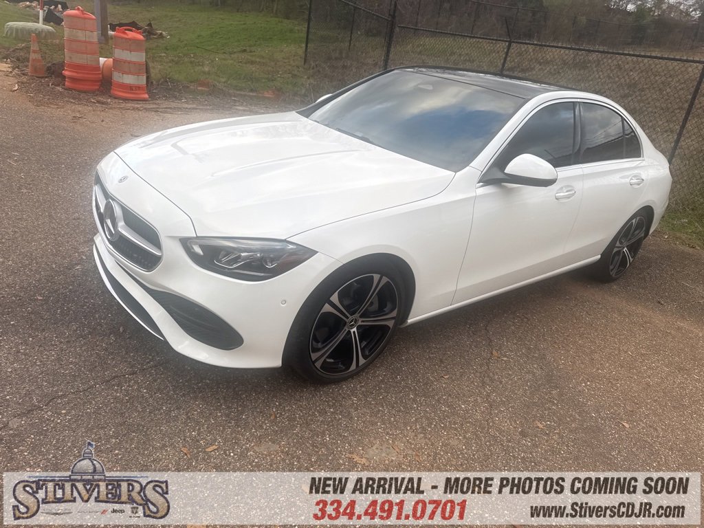 Used 2023 Mercedes-Benz C 300 Sedan image 2