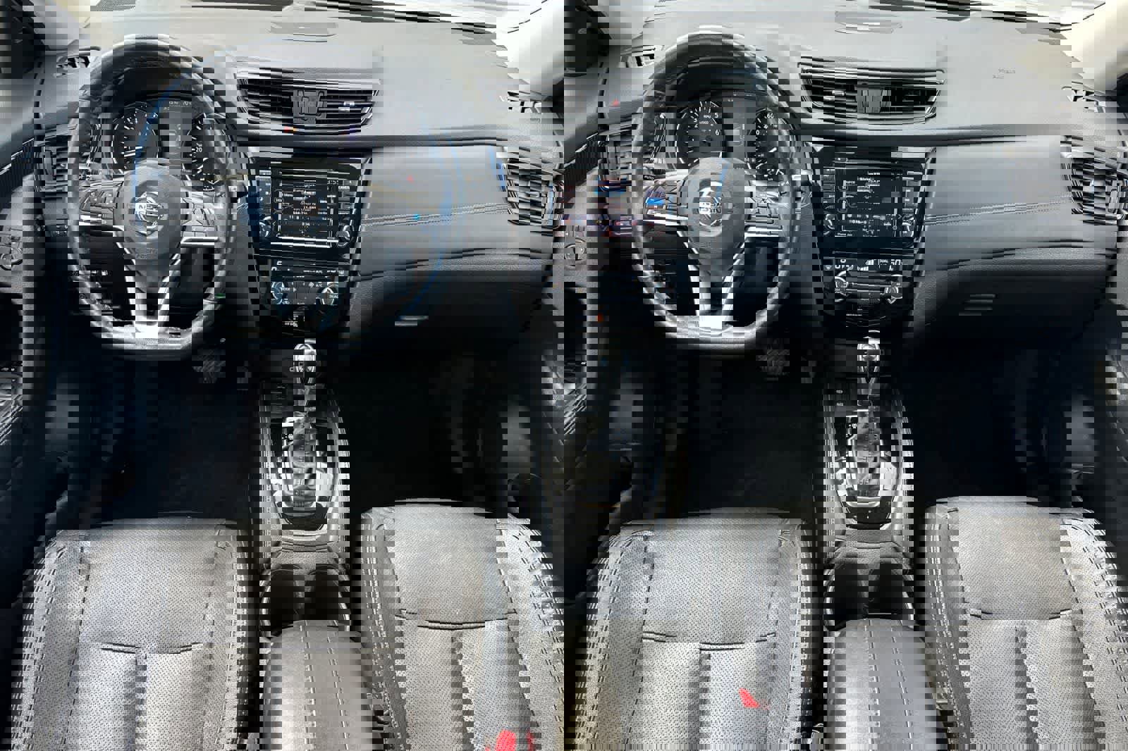 Used 2020 Nissan Rogue SL image 4