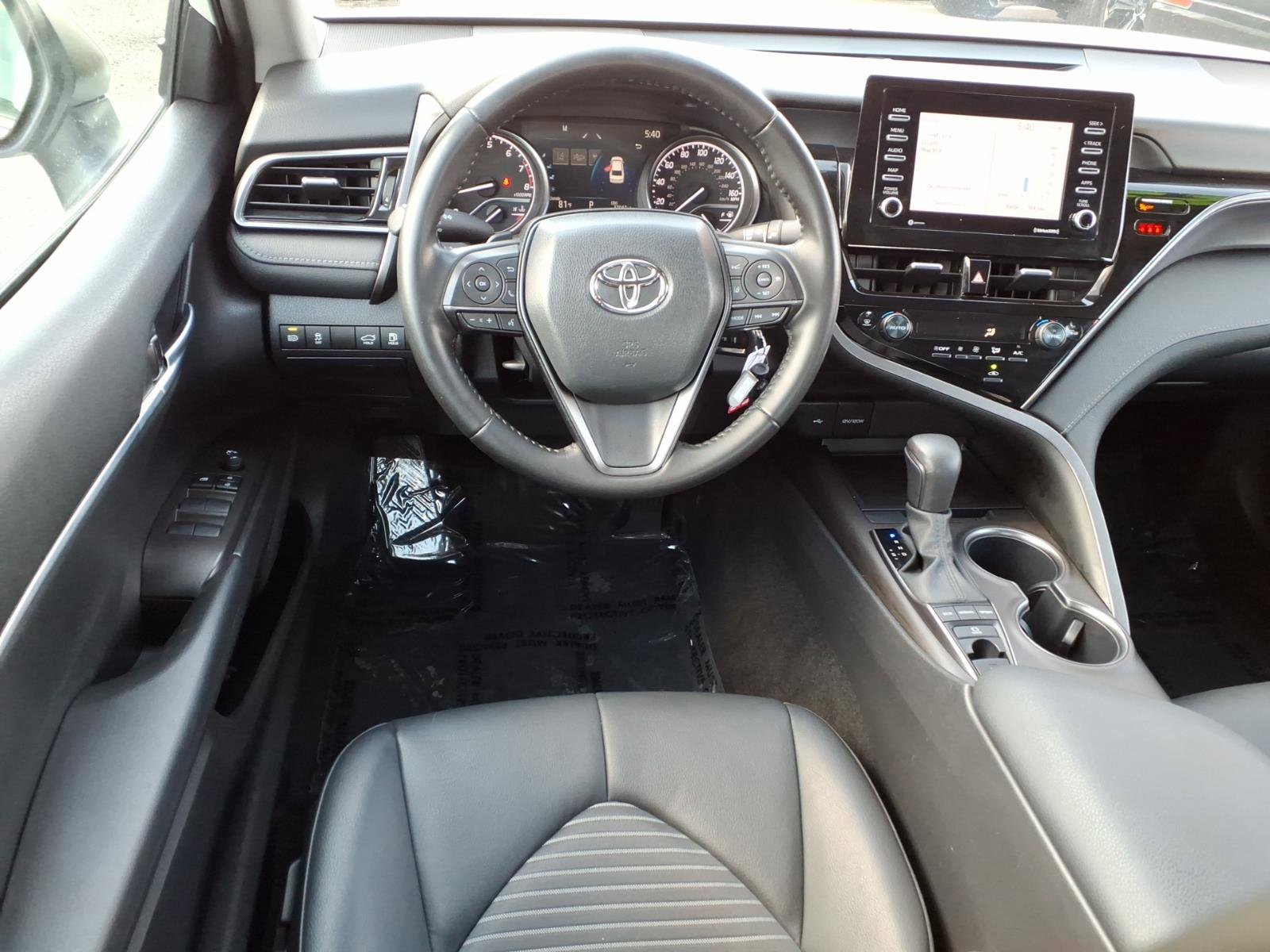 Certified 2023 Toyota Camry SE image 9