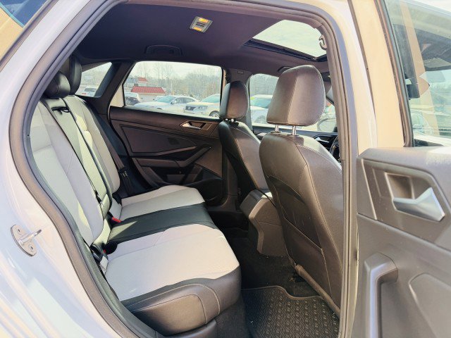 Used 2019 Volkswagen Jetta R-Line image 10