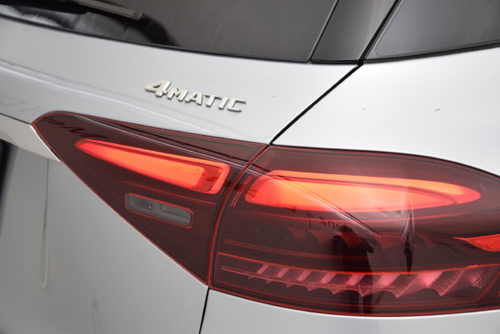 New 2026 Mercedes-Benz GLE 580 4MATIC image 12