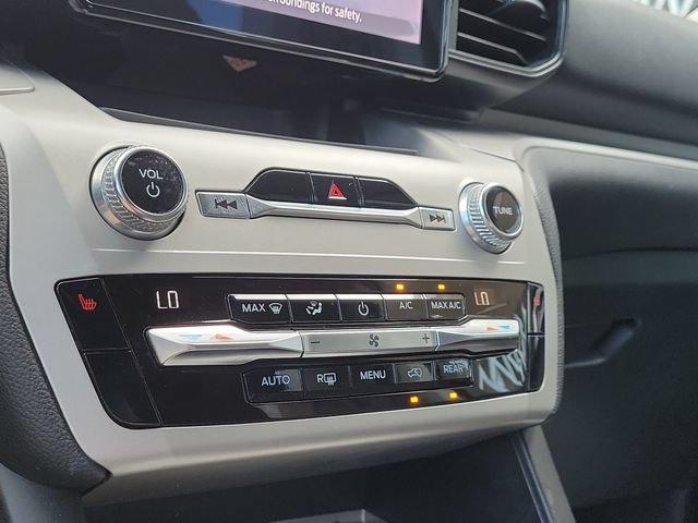 Used 2021 Ford Explorer XLT RWD image 23