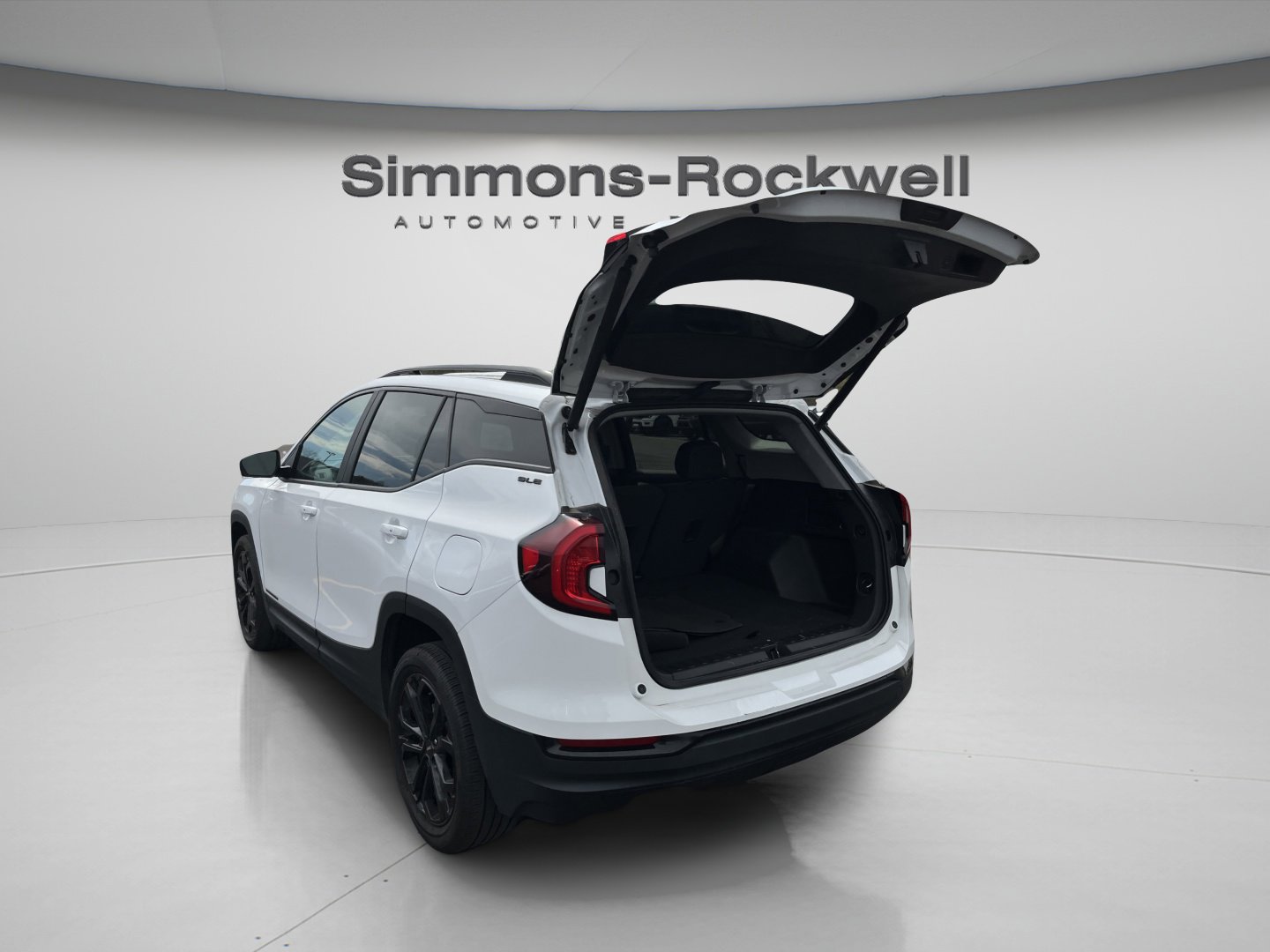 Used 2022 GMC Terrain SLE w/ Driver Convenience Package AWD/4WD image 10