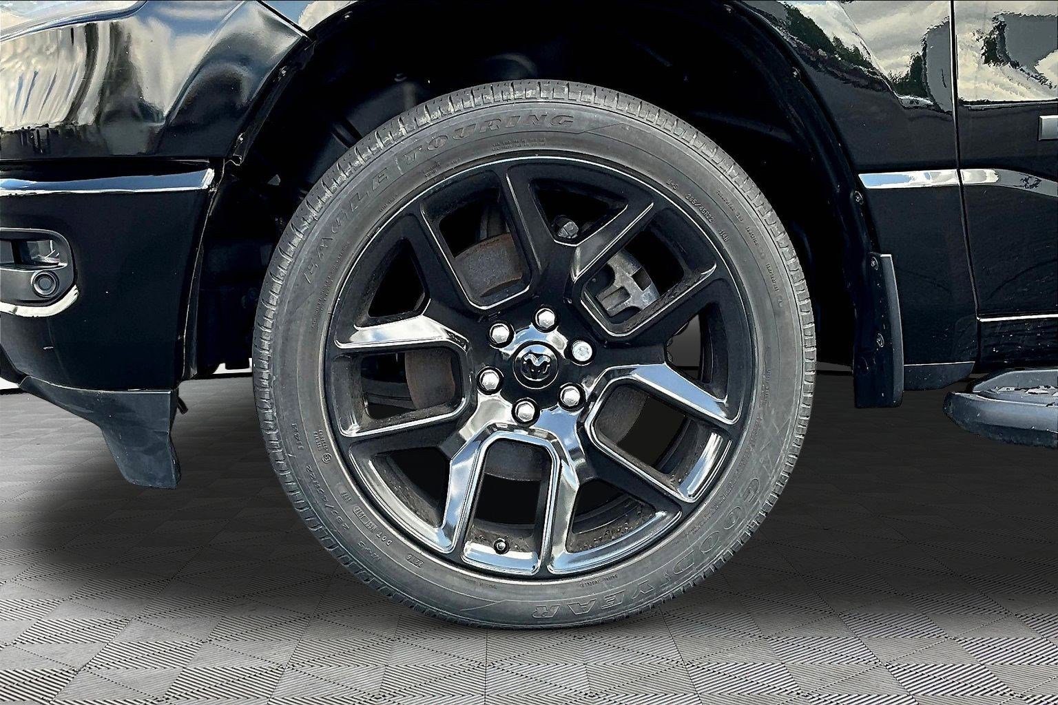 Used 2023 RAM 1500 Laramie AWD/4WD image 34