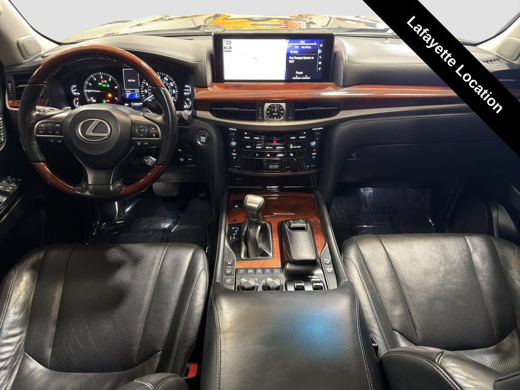 Used 2019 Lexus LX 570 4WD w/ Luxury Package image 14