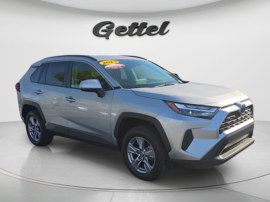 Used 2023 Toyota RAV4 XLE image 7
