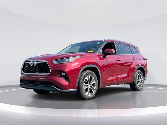 Used 2021 Toyota Highlander XLE