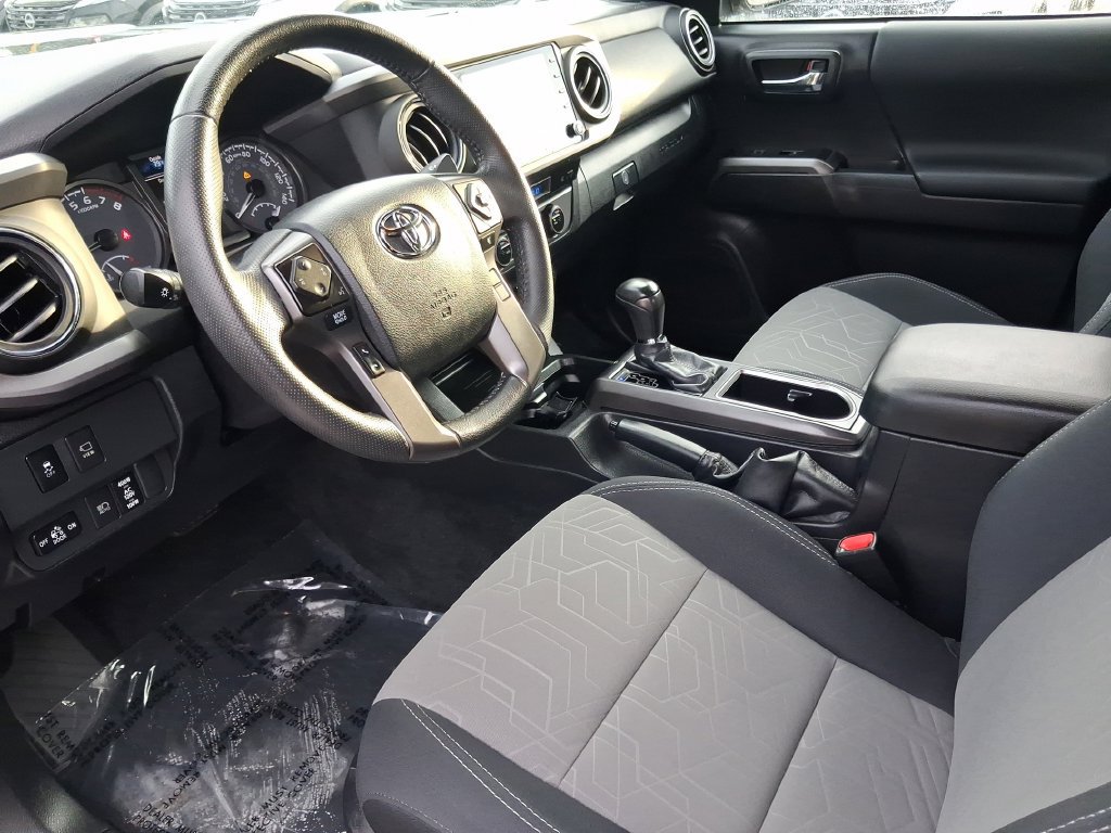 Used 2023 Toyota Tacoma TRD Sport w/ Advanced Technology Package AWD/4WD image 15