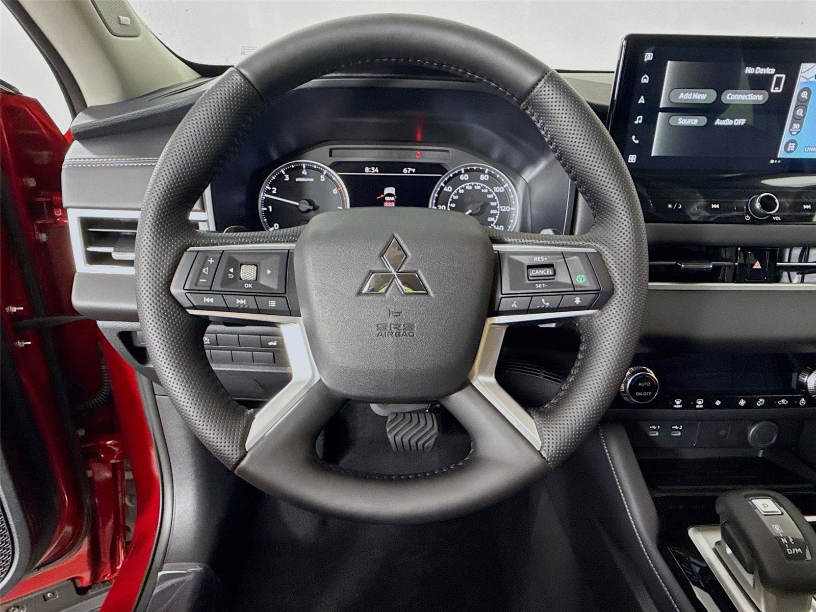 New 2026 Mitsubishi Outlander SE image 8