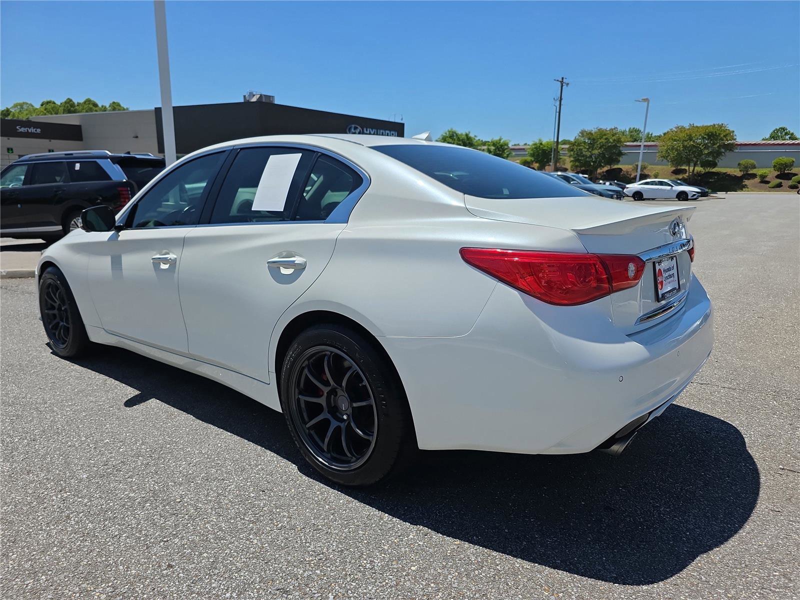 Used 2017 INFINITI Q50 Red Sport 400 AWD/4WD image 7