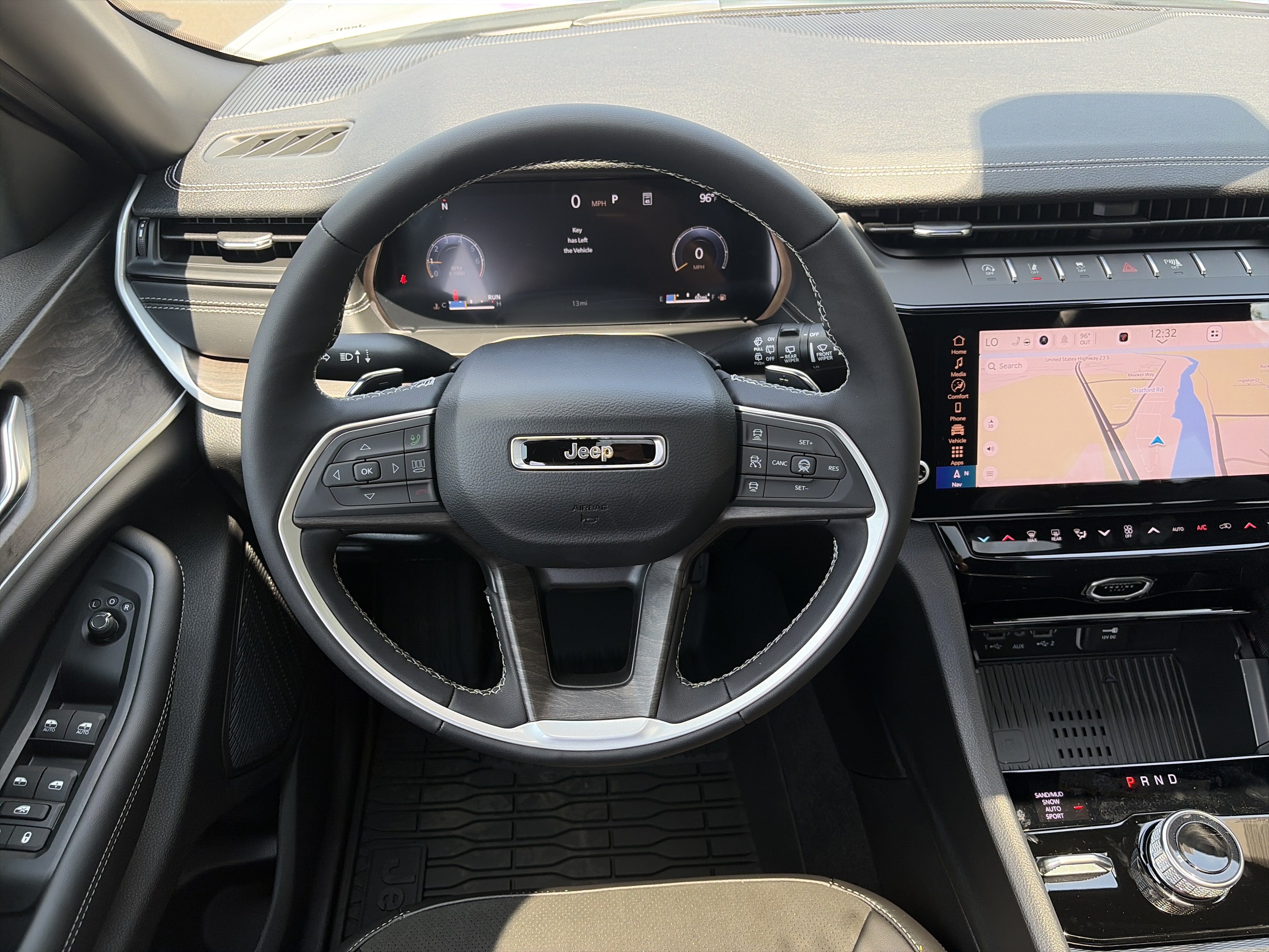 New 2026 Jeep Grand Cherokee L 4WD image 32
