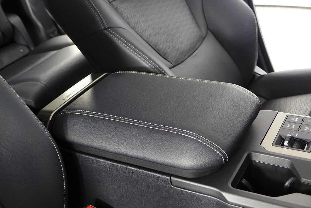 Used 2024 Toyota Land Cruiser image 16