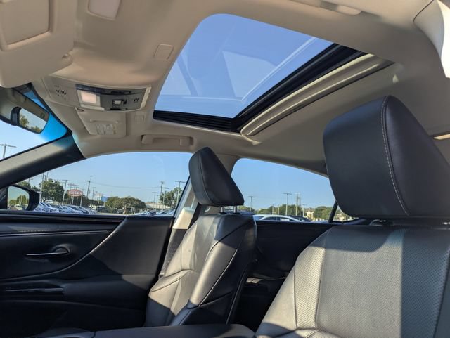 Used 2023 Lexus ES 350 w/ Accessory Package (Z2) FWD image 27